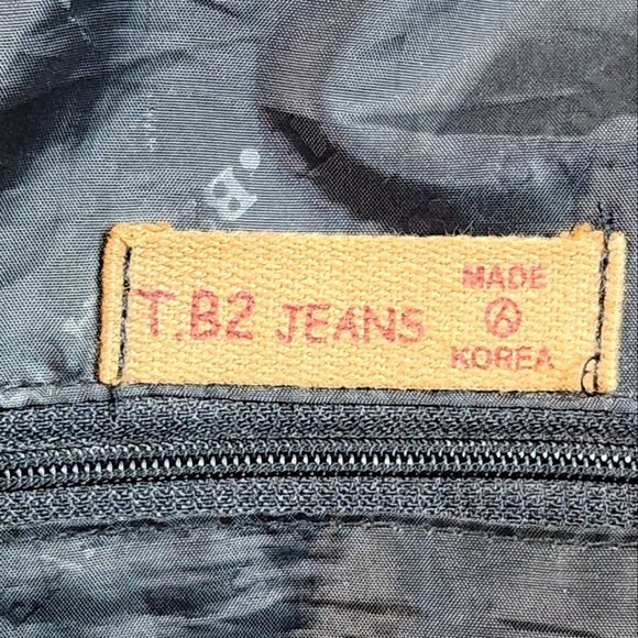 T.B2 JEANS Overnight Bag - Picture 15 of 15